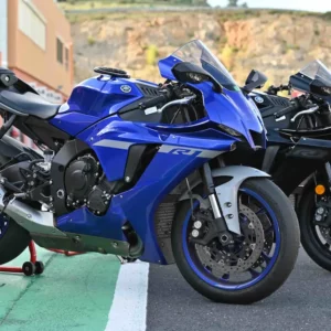 Yamaha R1